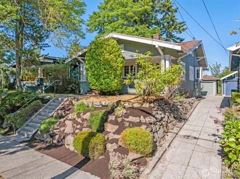 Photo of 4754 4th Avenue NE, Seattle, WA 98105 (MLS # 2551376)
