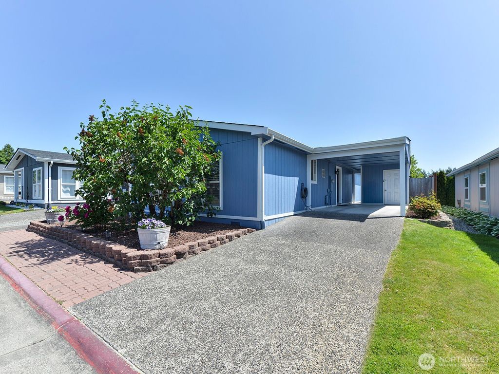 Photo of 27460 149th Place SE #85, Kent, WA 98042 (MLS # 2386598)