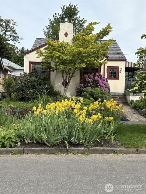 Photo of 508 N 11th Street, Tacoma, WA 98403 (MLS # 2531215)