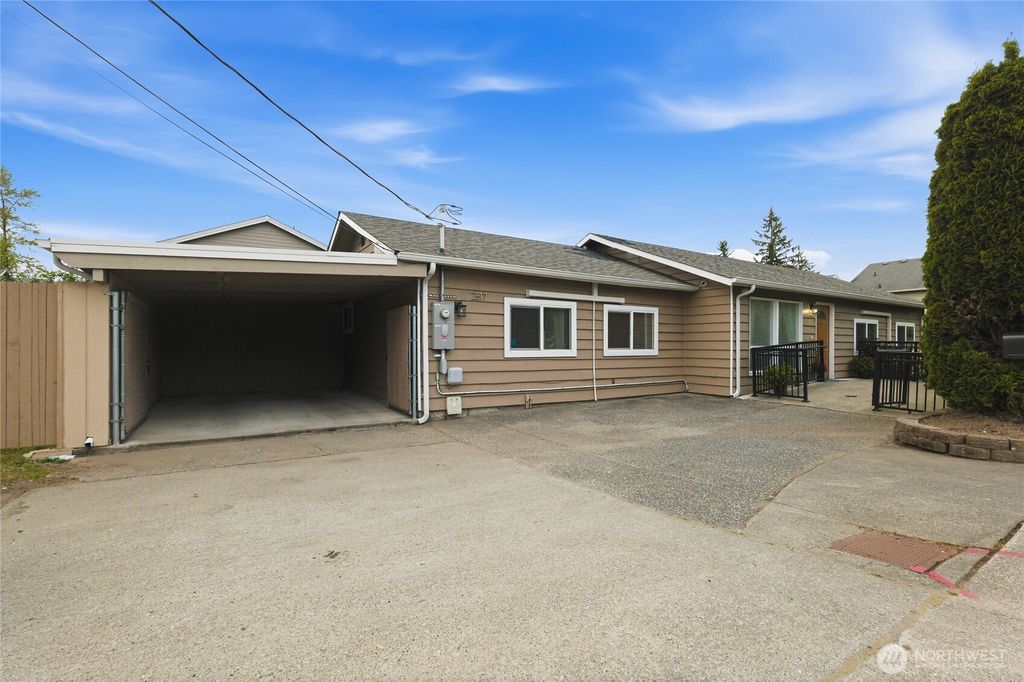 Photo of 2517 132nd Street SE, Everett, WA 98208 (MLS # 2510312)