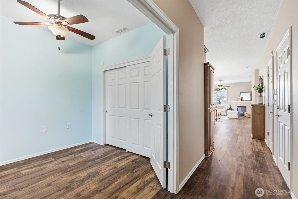 Photo of 2111 NE 94th Court, Vancouver, WA 98664 (MLS # 2478619)