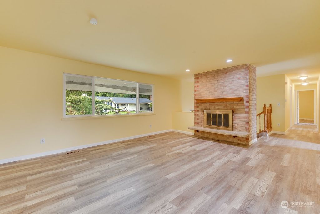 Photo of 27626 43rd Place S, Auburn, WA 98001 (MLS # 2052621)