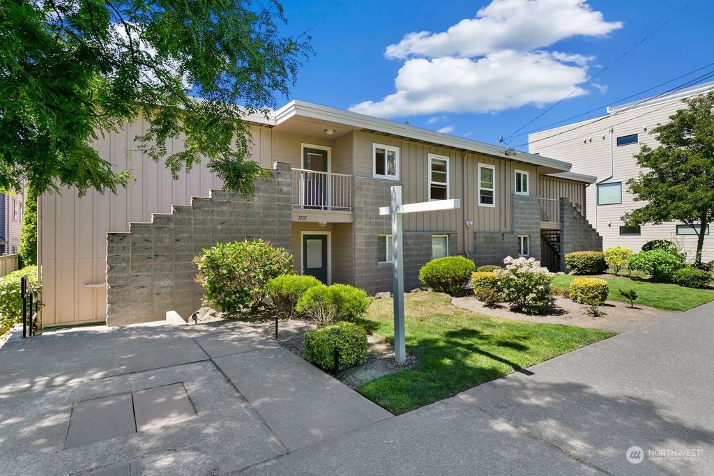 Photo of 3707 60th Avenue SW #2, Seattle, WA 98116 (MLS # 2133228)