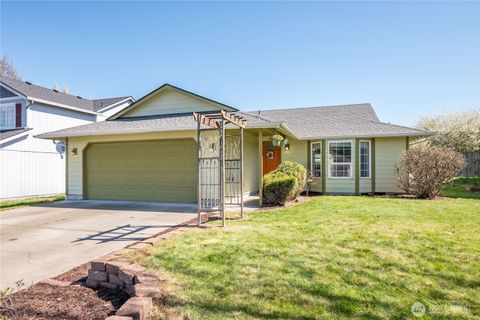 Photo of 121 Adams Drive, Kelso, WA 98626 (MLS # 2500776)