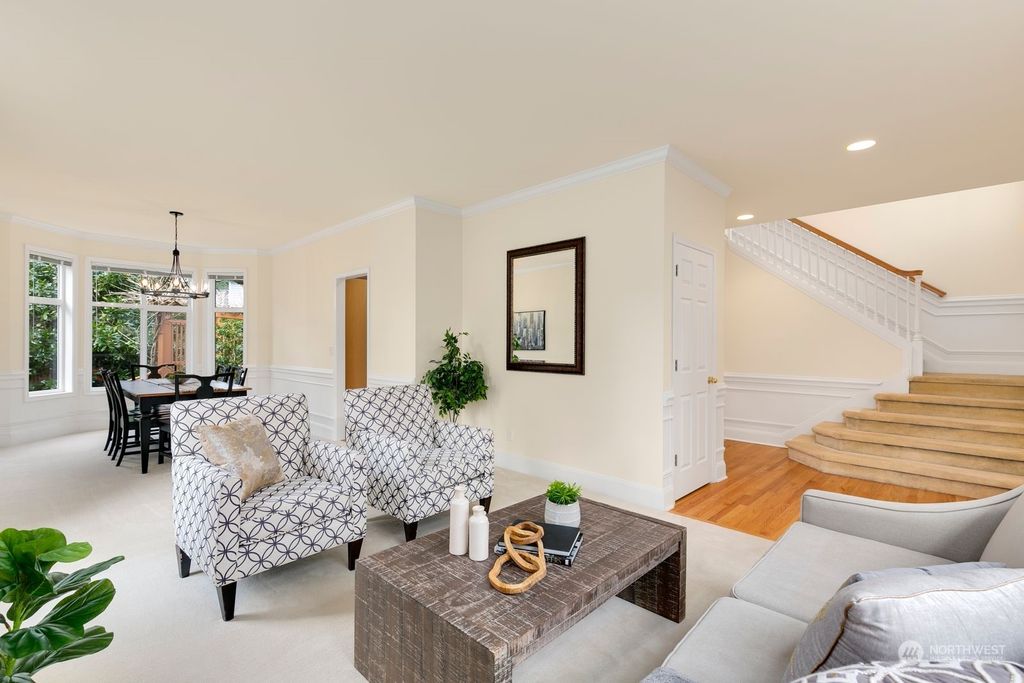 Photo of 2505 Monroe Court NE, Renton, WA 98056 (MLS # 2042692)