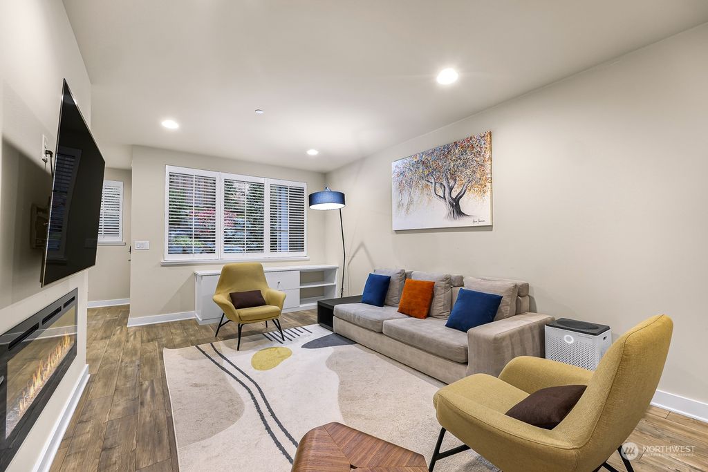 Photo of 11404 117th Lane NE #3, Kirkland, WA 98034 (MLS # 2308216)