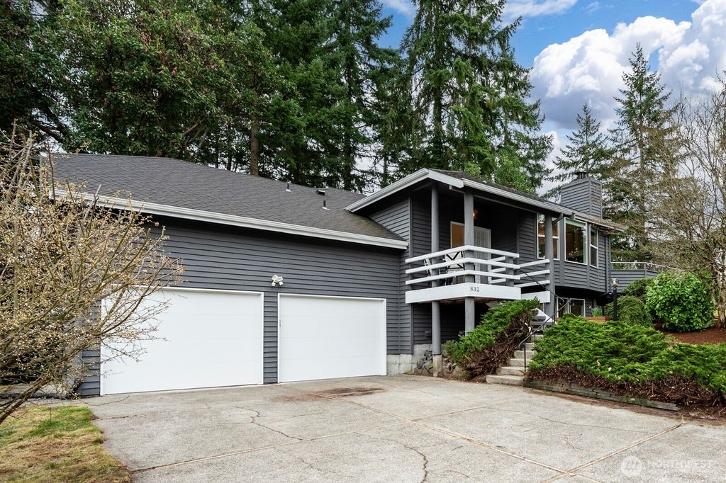 Photo of 832 NE 202nd Street, Shoreline, WA 98155 (MLS # 2486847)