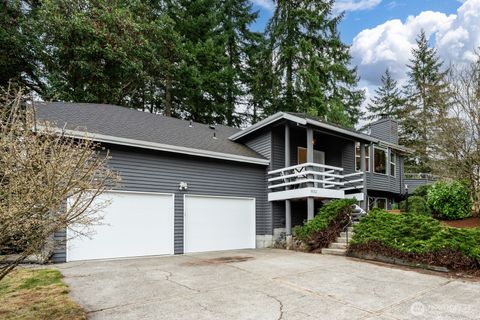 Photo of 832 NE 202nd Street, Shoreline, WA 98155 (MLS # 2486847)