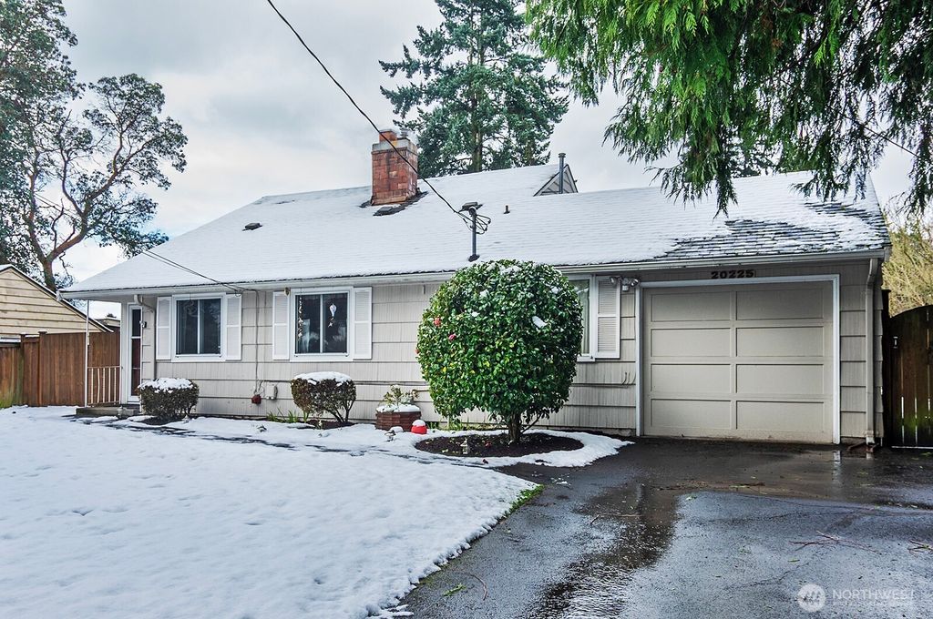 Photo of 20225 14th Avenue S, SeaTac, WA 98198 (MLS # 2492551)