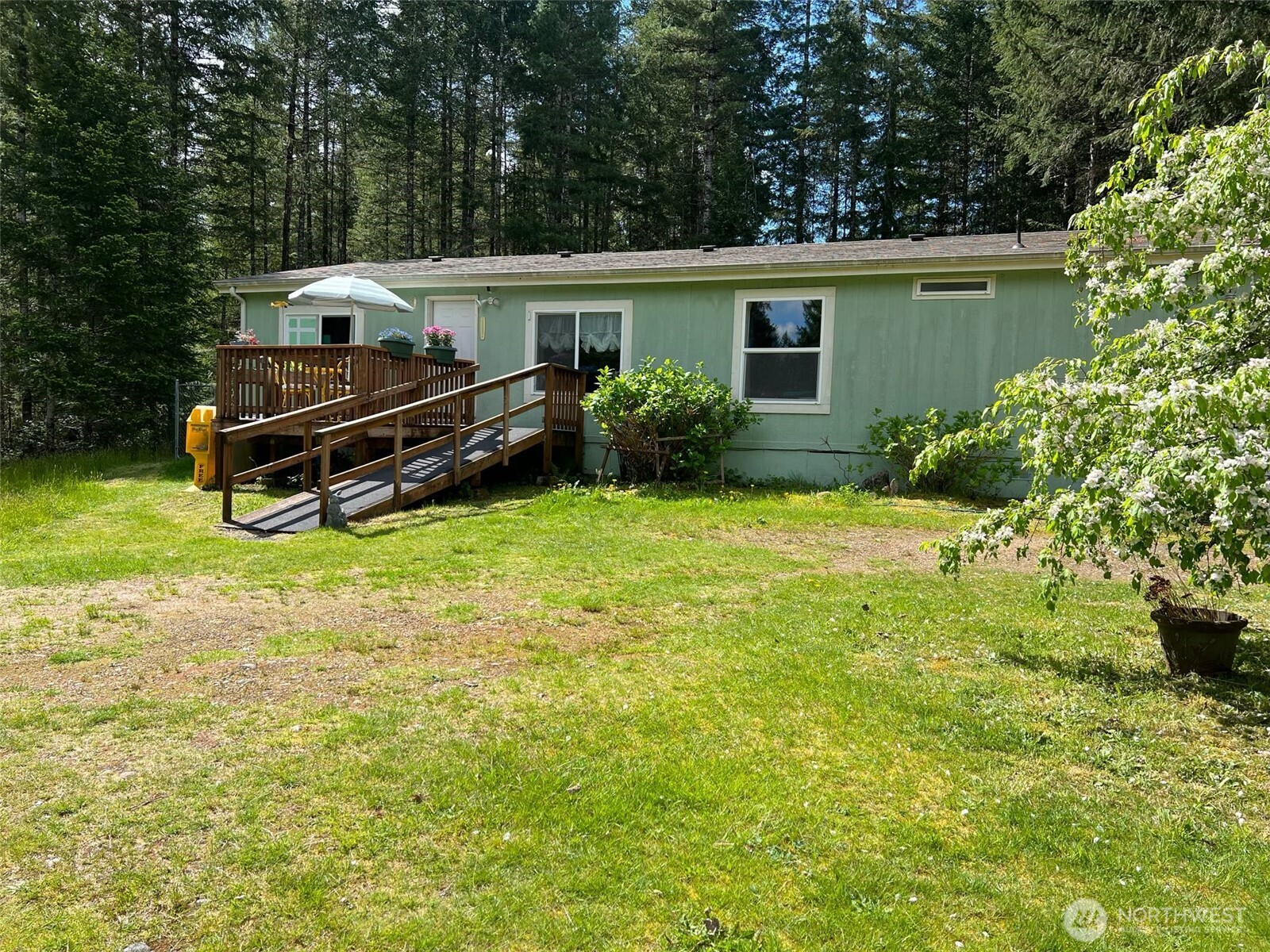 200 NE Tee Lake Pines Road