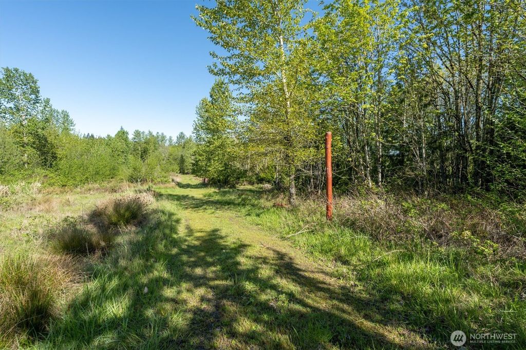 Photo of 0 NKA Tybren Heights, Kelso, WA 98626 (MLS # 2514752)