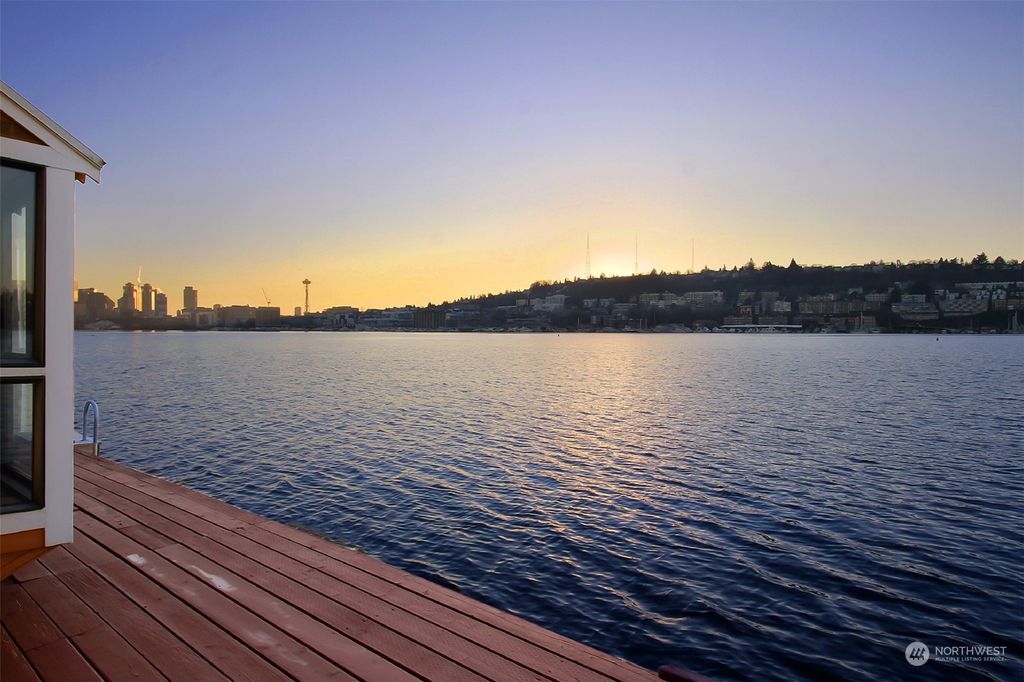 Photo of 2331 Fairview Avenue E #H, Seattle, WA 98102 (MLS # 2324717)