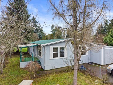 Photo of 11040 14th Avenue SW, Seattle, WA 98146 (MLS # 2476698)