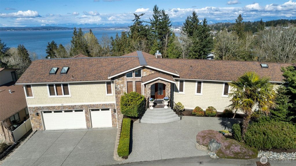 Photo of 4809 Belvedere Avenue, Everett, WA 98203 (MLS # 2353160)