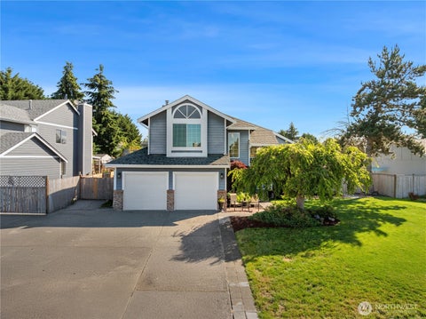 Photo of 21505 42nd Avenue E, Spanaway, WA 98387 (MLS # 2540519)