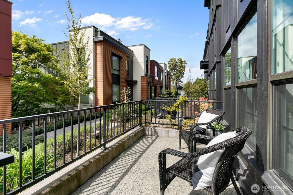 Photo of 921 W McGraw Street #34, Seattle, WA 98119 (MLS # 2363873)