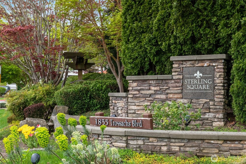 Photo of 1855 Trossachs Boulevard SE #2006, Sammamish, WA 98075 (MLS # 2522393)