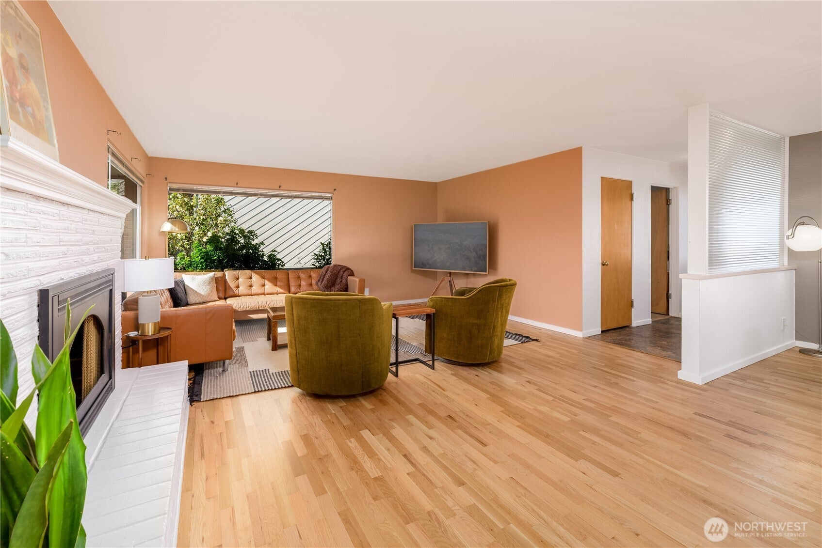 126 W 6th Street