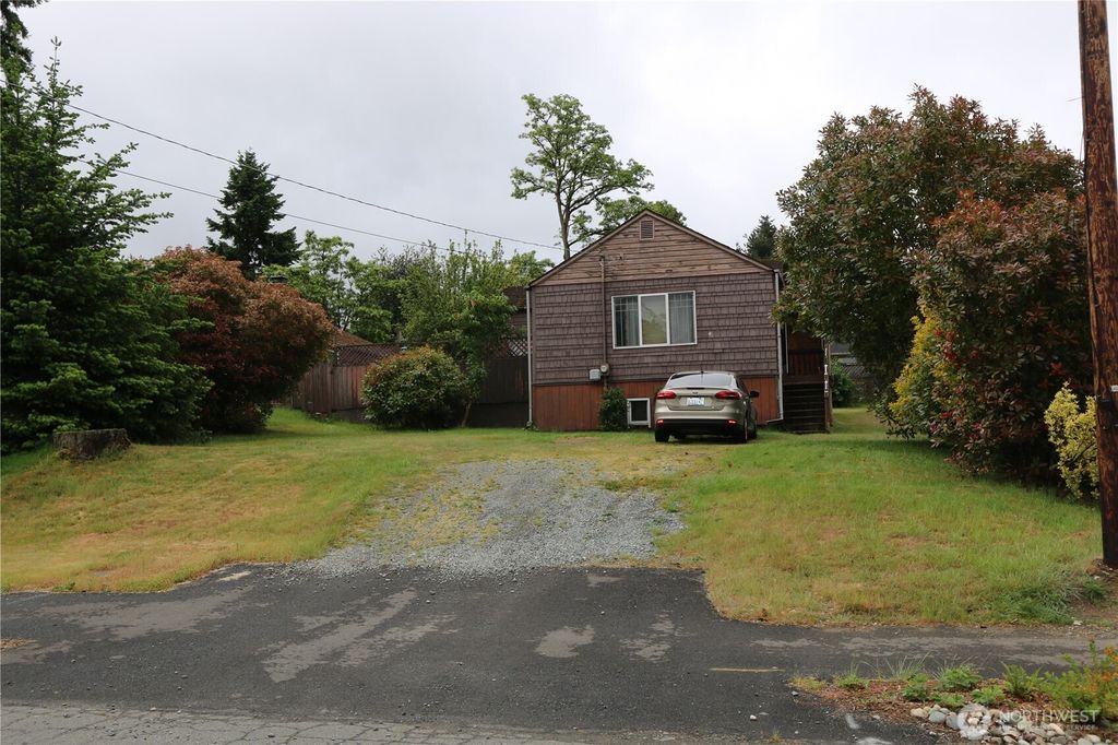 Photo of 5523 S Leo Street, Seattle, WA 98178 (MLS # 2372981)