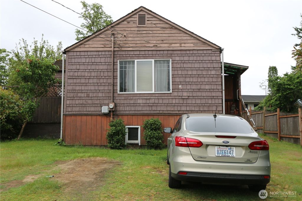 Photo of 5523 S Leo Street, Seattle, WA 98178 (MLS # 2372981)