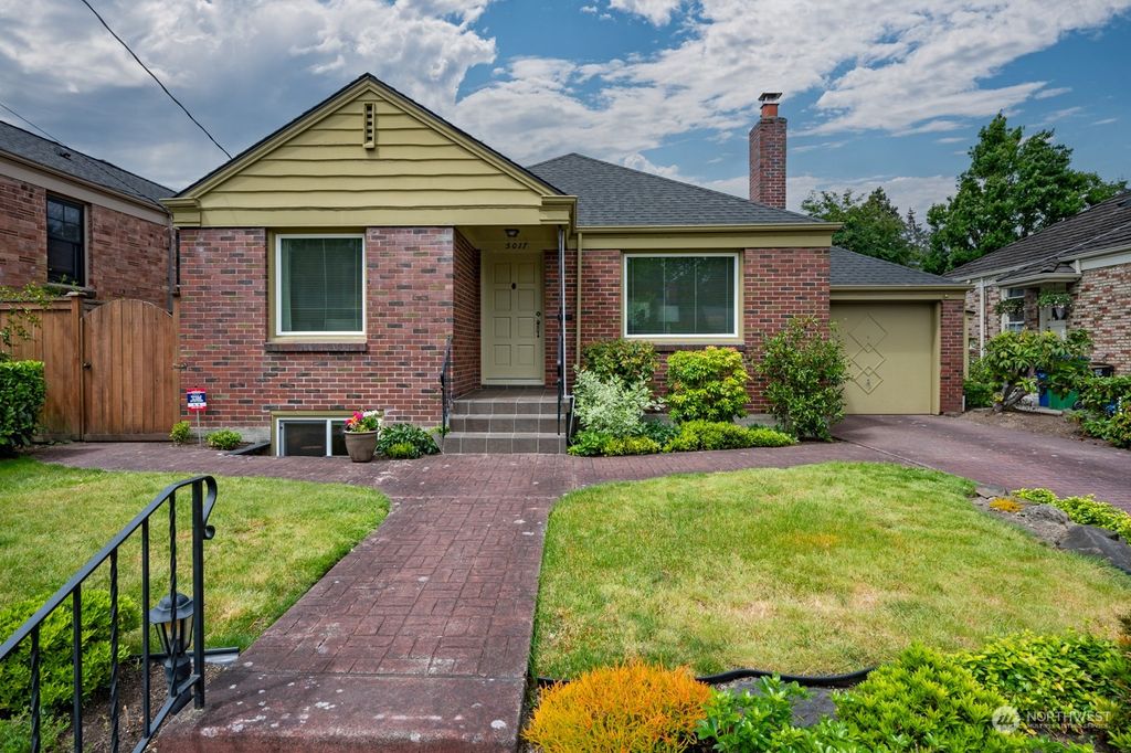 Photo of 5017 47th Avenue NE, Seattle, WA 98105 (MLS # 2254372)