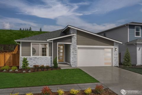 Photo of 13507 186th Street Ct E, Puyallup, WA 98374 (MLS # 2448515)