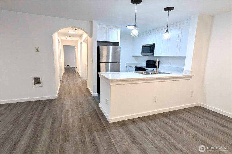 975 Aberdeen Avenue NE A101