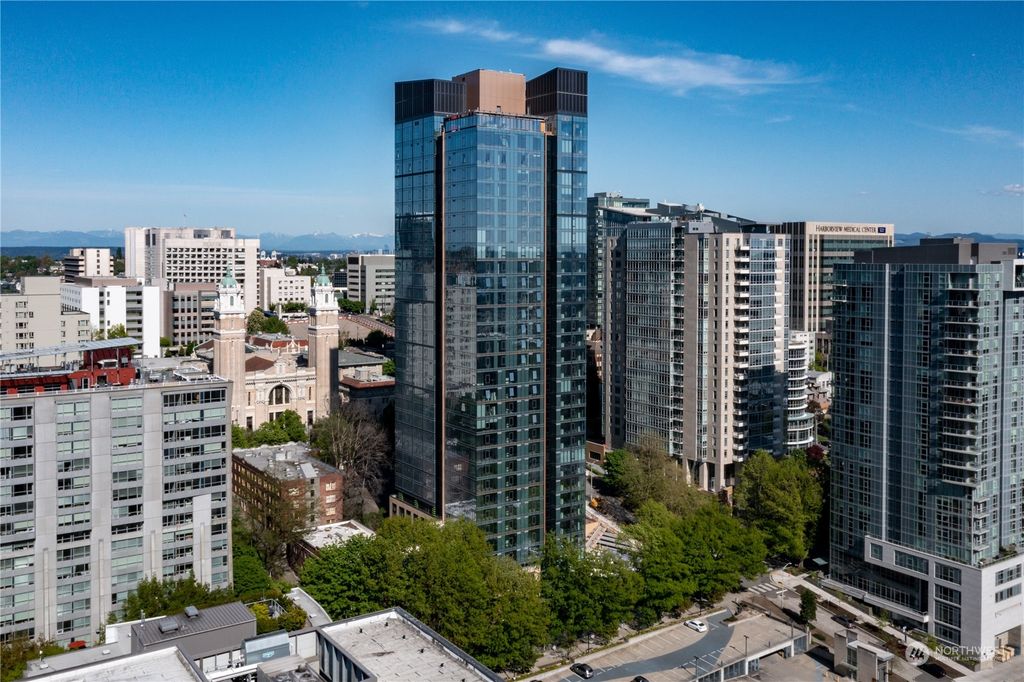 Photo of 800 Columbia Street #605, Seattle, WA 98104 (MLS # 2227249)