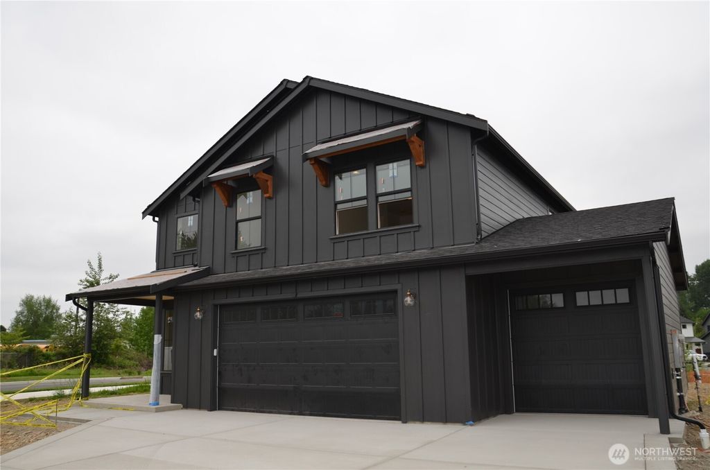 Photo of 708 Legacy Way, Sedro Woolley, WA 98284 (MLS # 2517671)