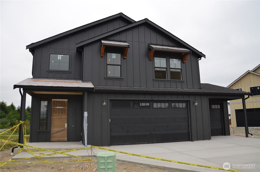 Photo of 708 Legacy Way, Sedro Woolley, WA 98284 (MLS # 2517671)