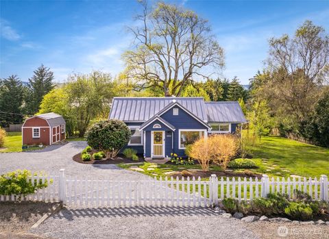 Photo of 6832 61st Avenue SE, Snohomish, WA 98290 (MLS # 2509635)