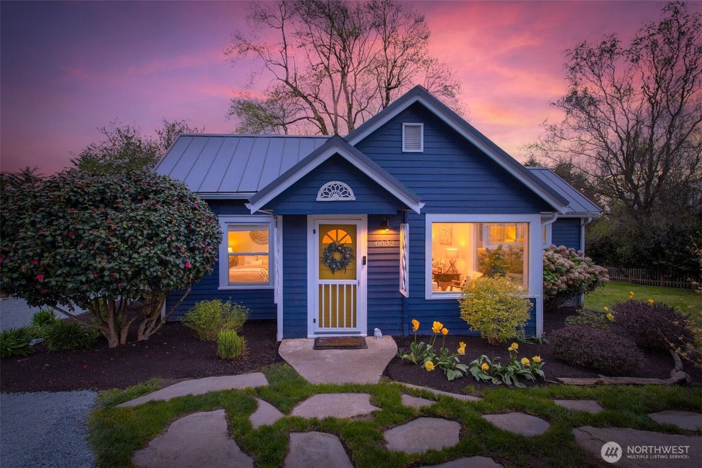 Photo of 6832 61st Avenue SE, Snohomish, WA 98290 (MLS # 2509635)