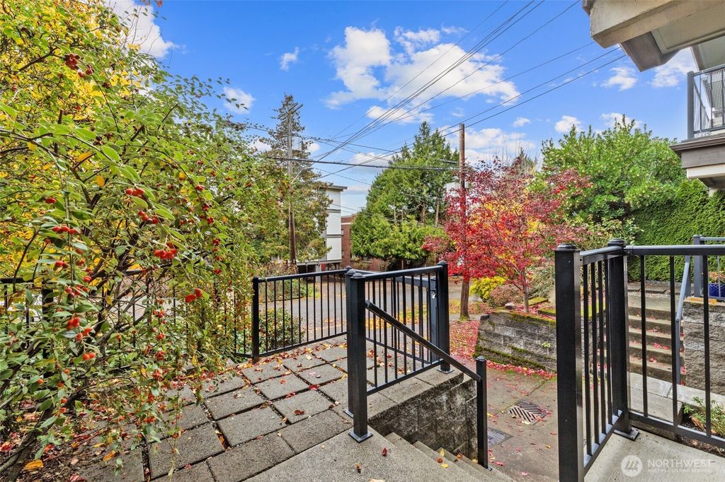 Photo of 2516 Yale Avenue E #C, Seattle, WA 98102 (MLS # 2453267)