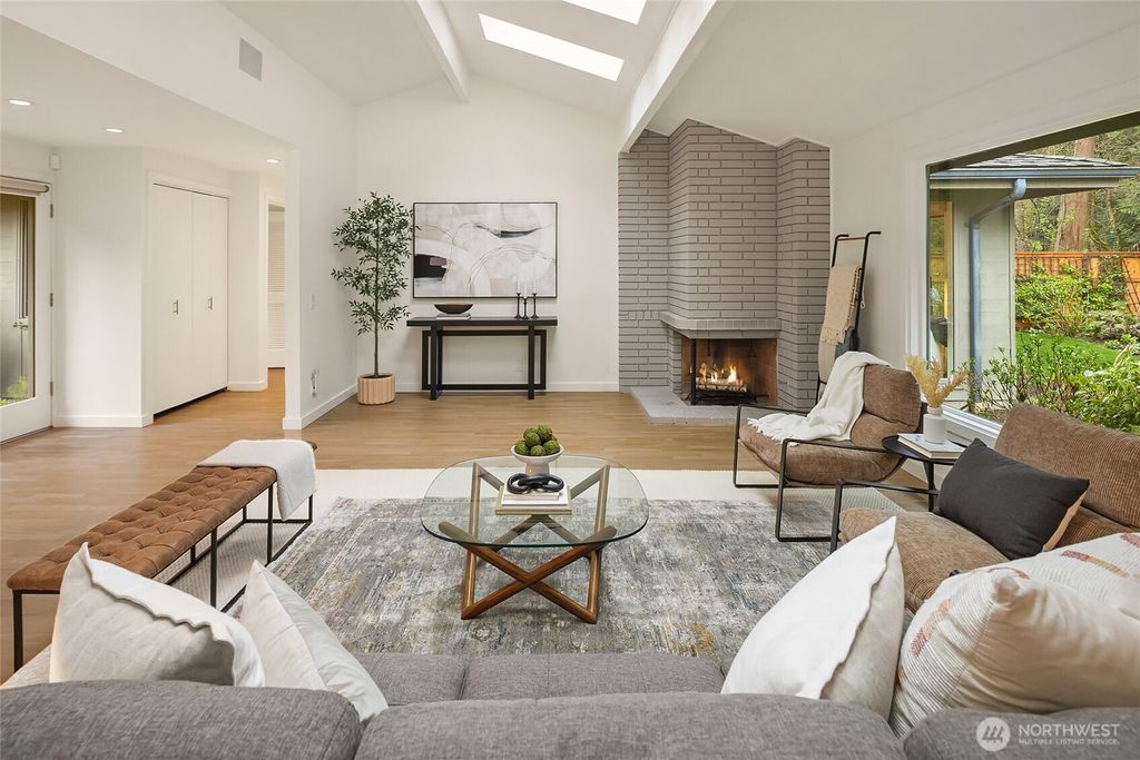 Photo of 8641 SE 63rd Street, Mercer Island, WA 98040 (MLS # 2349780)