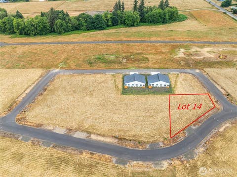 Photo of 18 Sunnyfield Drive #LOT 14, Cathlamet, WA 98612 (MLS # 2567368)