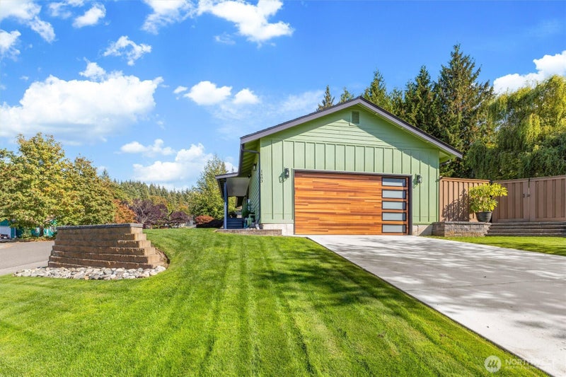 1483 Roma Road