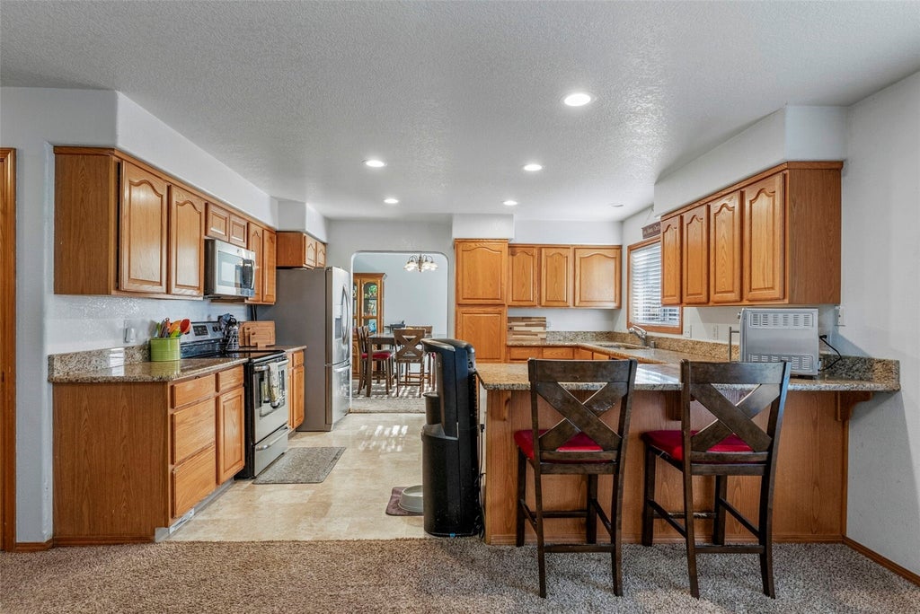 Photo of 5531 Finch Drive, Longview, WA 98632 (MLS # 2597596)