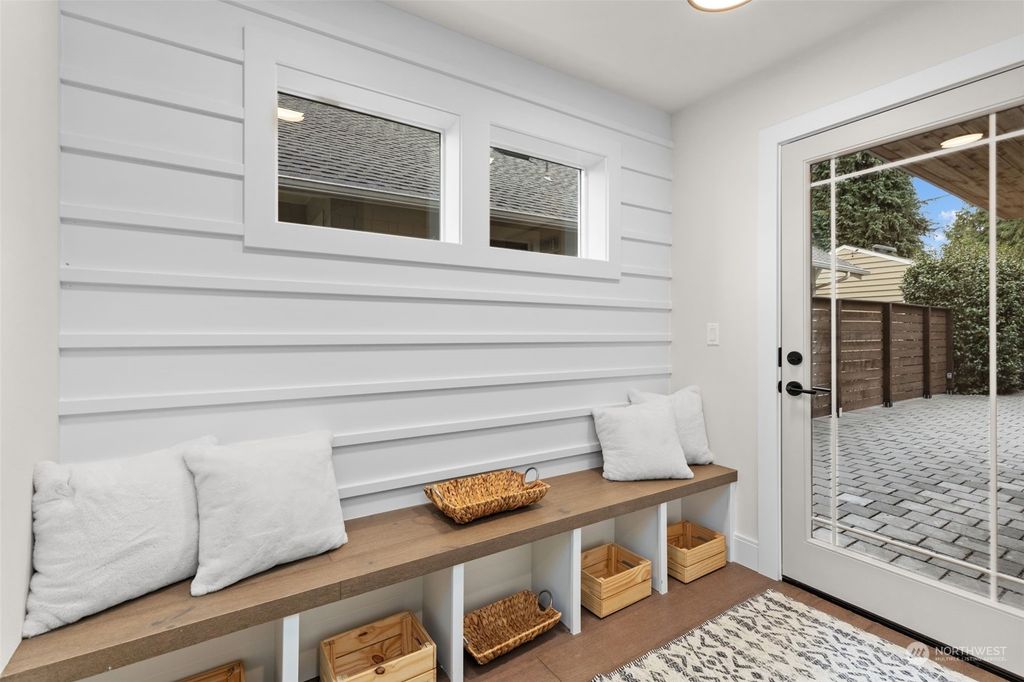 Photo of 147 NE 62nd Street, Seattle, WA 98115 (MLS # 2197588)