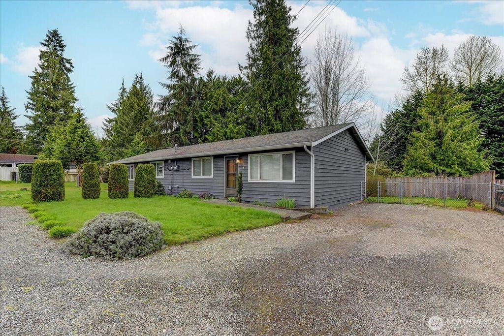 Photo of 16231 E Shore Drive, Lynnwood, WA 98087 (MLS # 2507948)