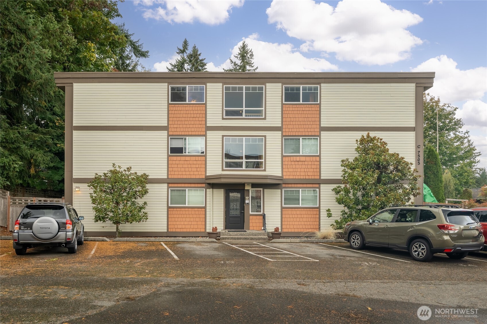 7505 212th Street SW C301