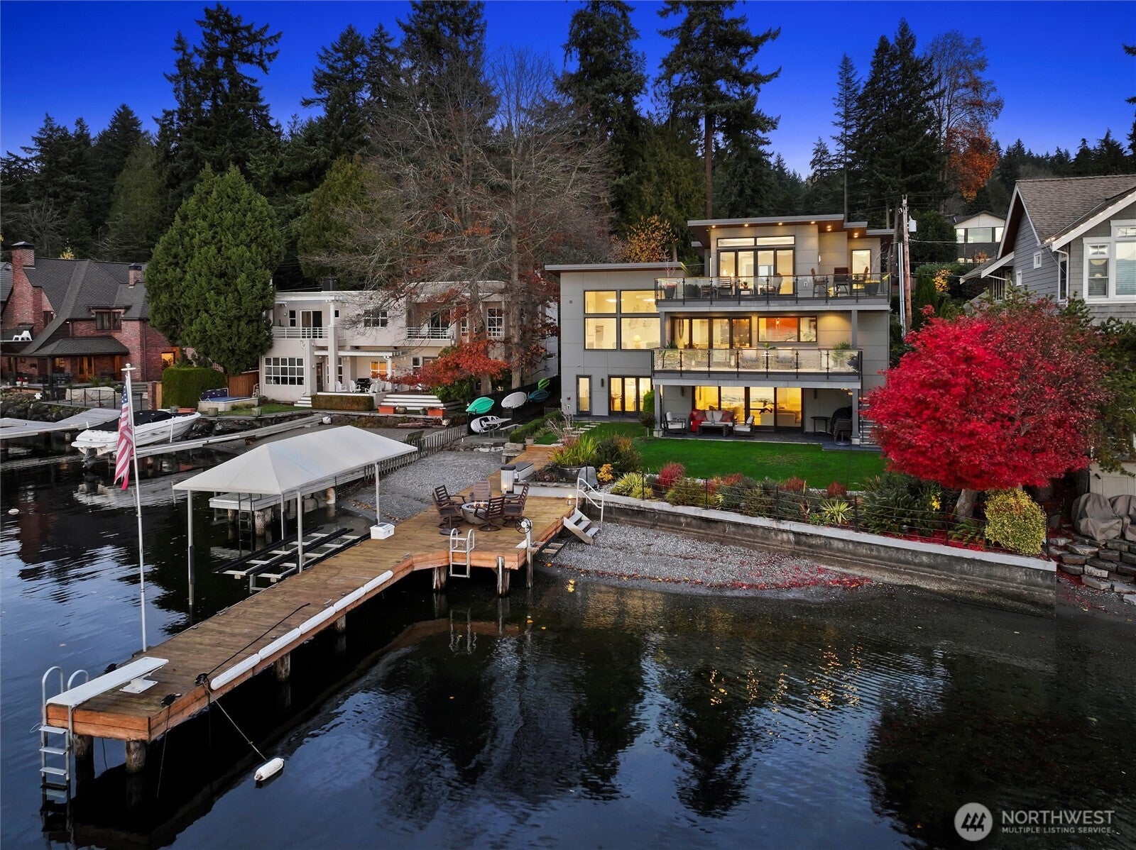 13031 Holmes Point Drive NE