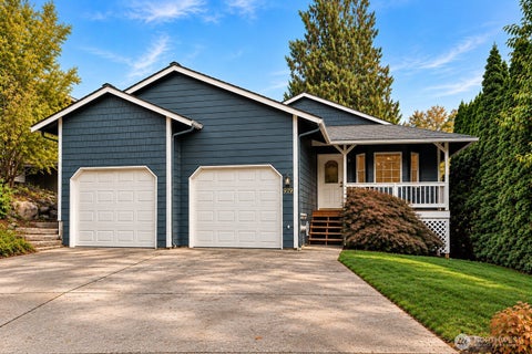 Photo of 919 Ryan Court, Snohomish, WA 98290 (MLS # 2568078)