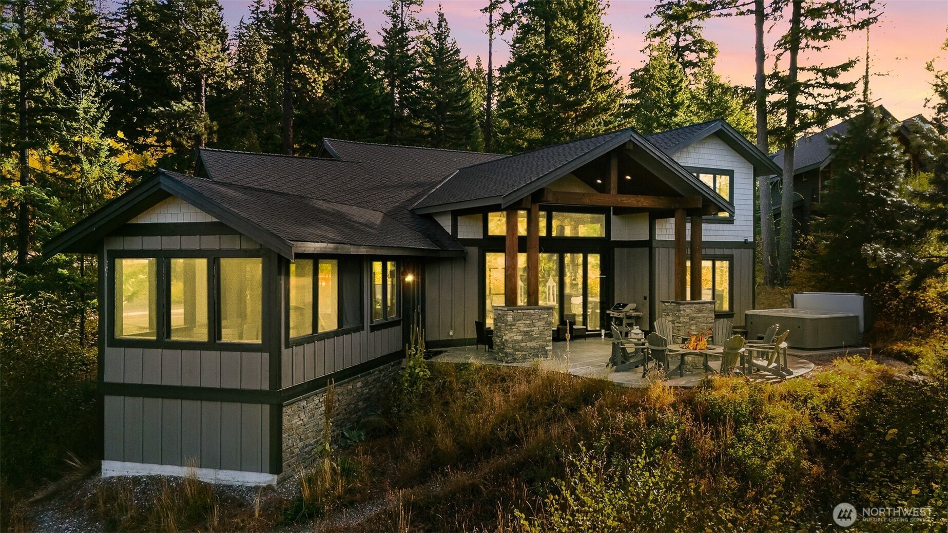 Cle Elum, Washington, 98922, United States, 4 Bedrooms Bedrooms, ,5 BathroomsBathrooms,Residential,Active,2012928