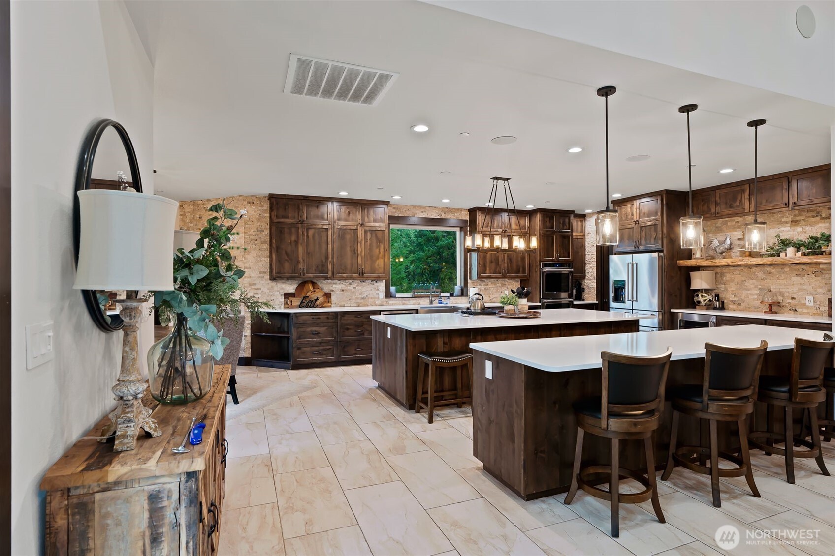 Cle Elum, Washington, 98922, United States, 4 Bedrooms Bedrooms, ,5 BathroomsBathrooms,Residential,Active,2012928
