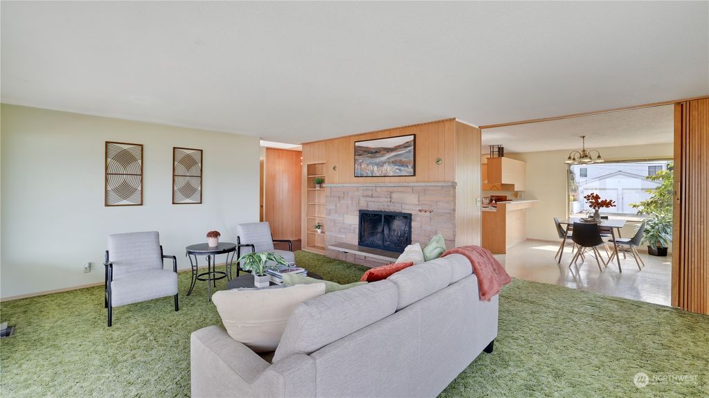 Photo of 1116 N 36th Street, Renton, WA 98056 (MLS # 1984676)