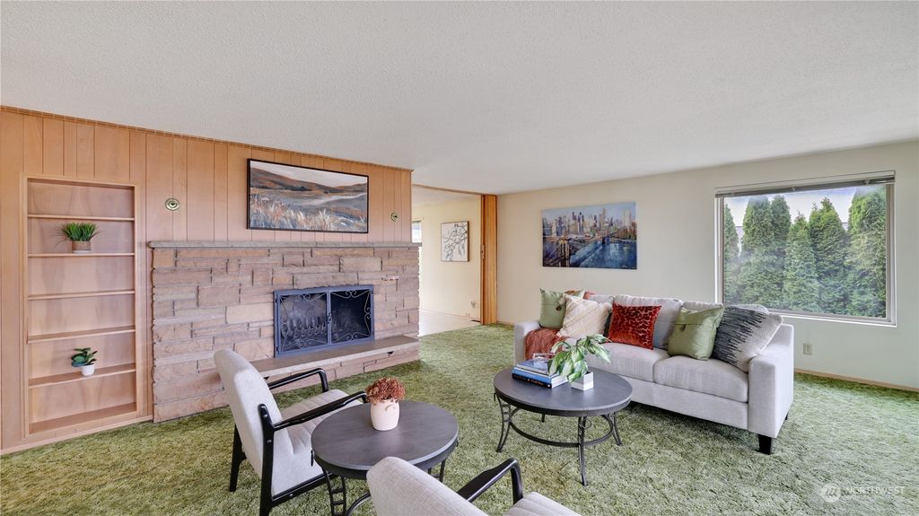 Photo of 1116 N 36th Street, Renton, WA 98056 (MLS # 1984676)