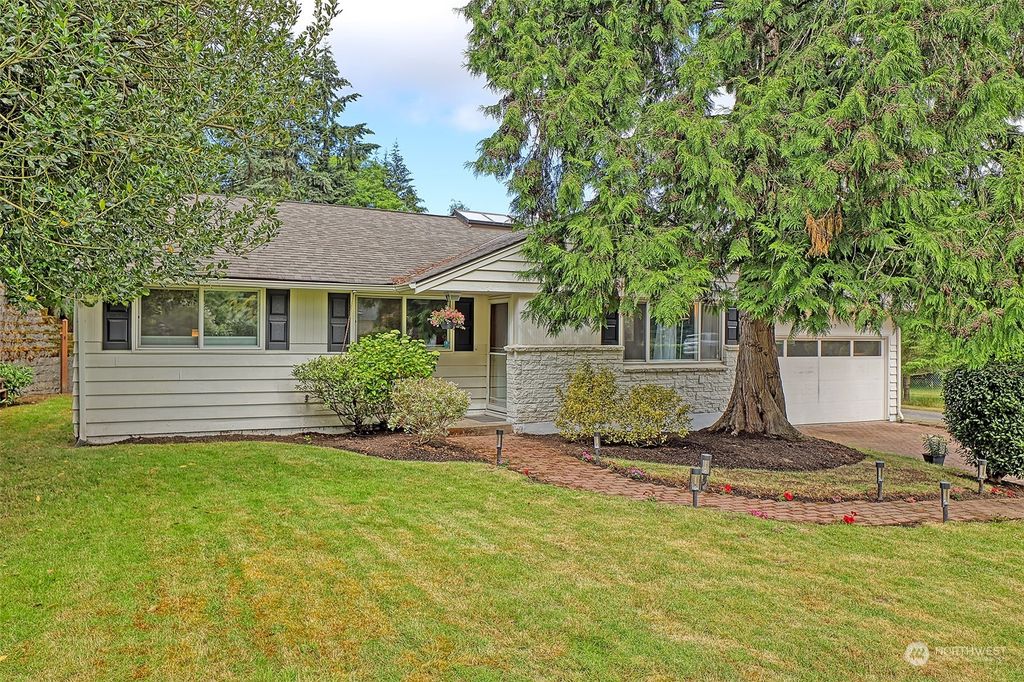 Photo of 12247 12th Avenue S, Burien, WA 98168 (MLS # 2256094)