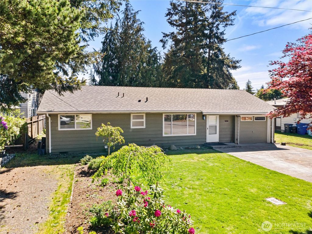 Photo of 18116 47th Avenue S, SeaTac, WA 98188 (MLS # 2370701)