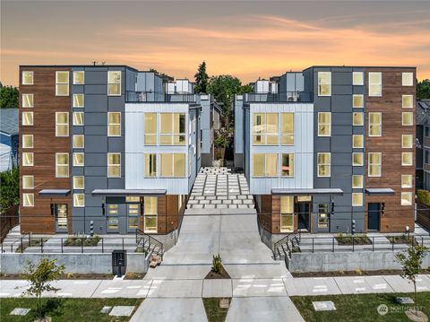 824 B NW 52nd Street, Seattle, WA 98107 - MLS#: 2291861