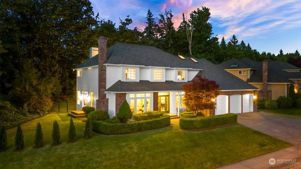 Photo of 4528 194th Way NE, Sammamish, WA 98074 (MLS # 2250221)